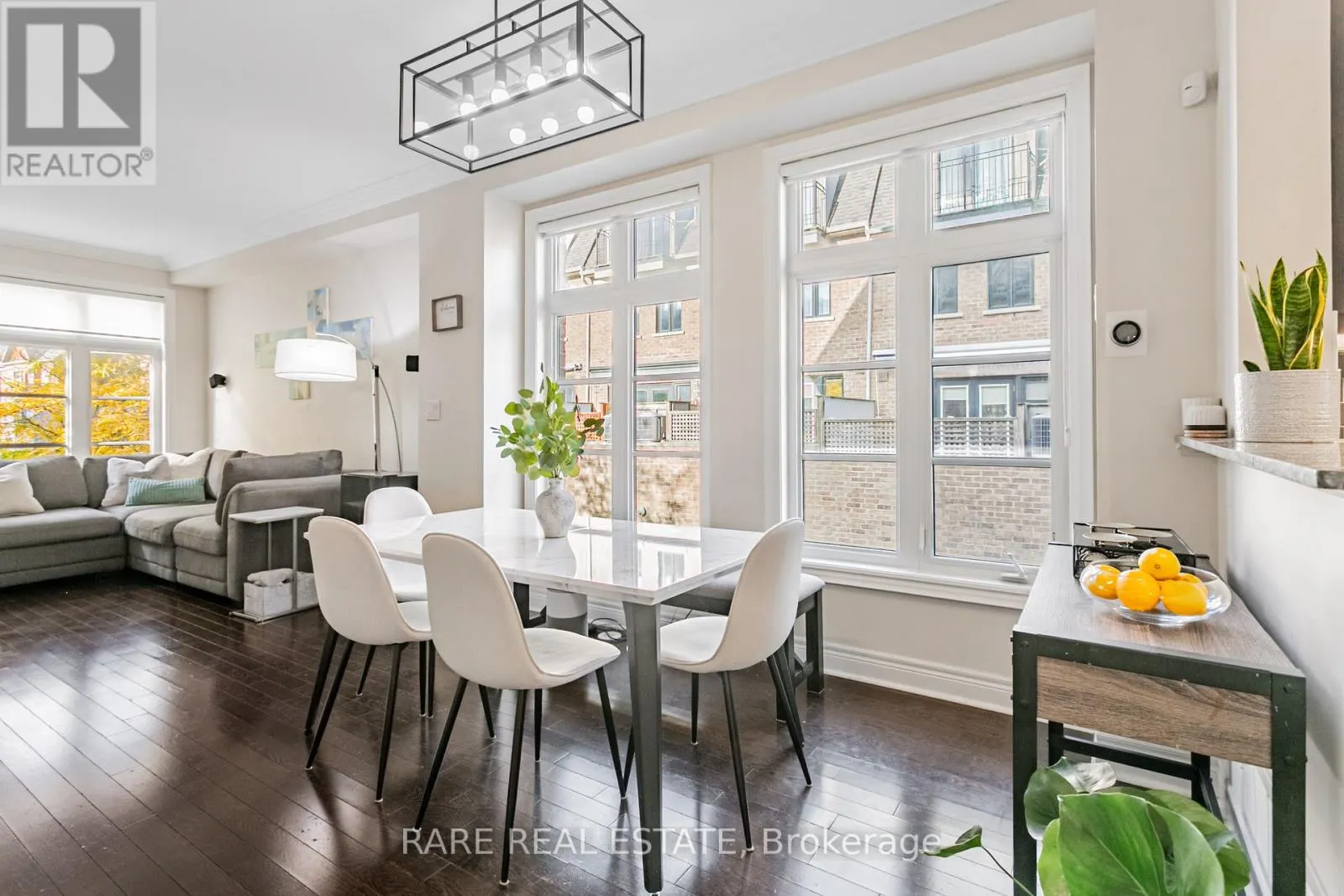 114 - 1812 BURNHAMTHORPE ROAD E
