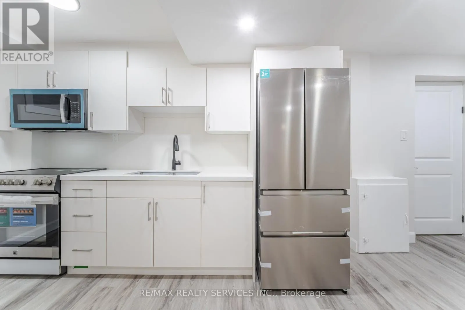 96 TOBA CRESCENT