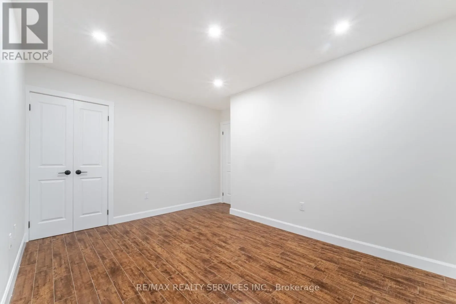 96 TOBA CRESCENT