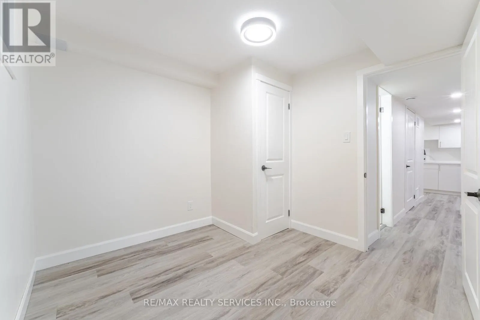 96 TOBA CRESCENT