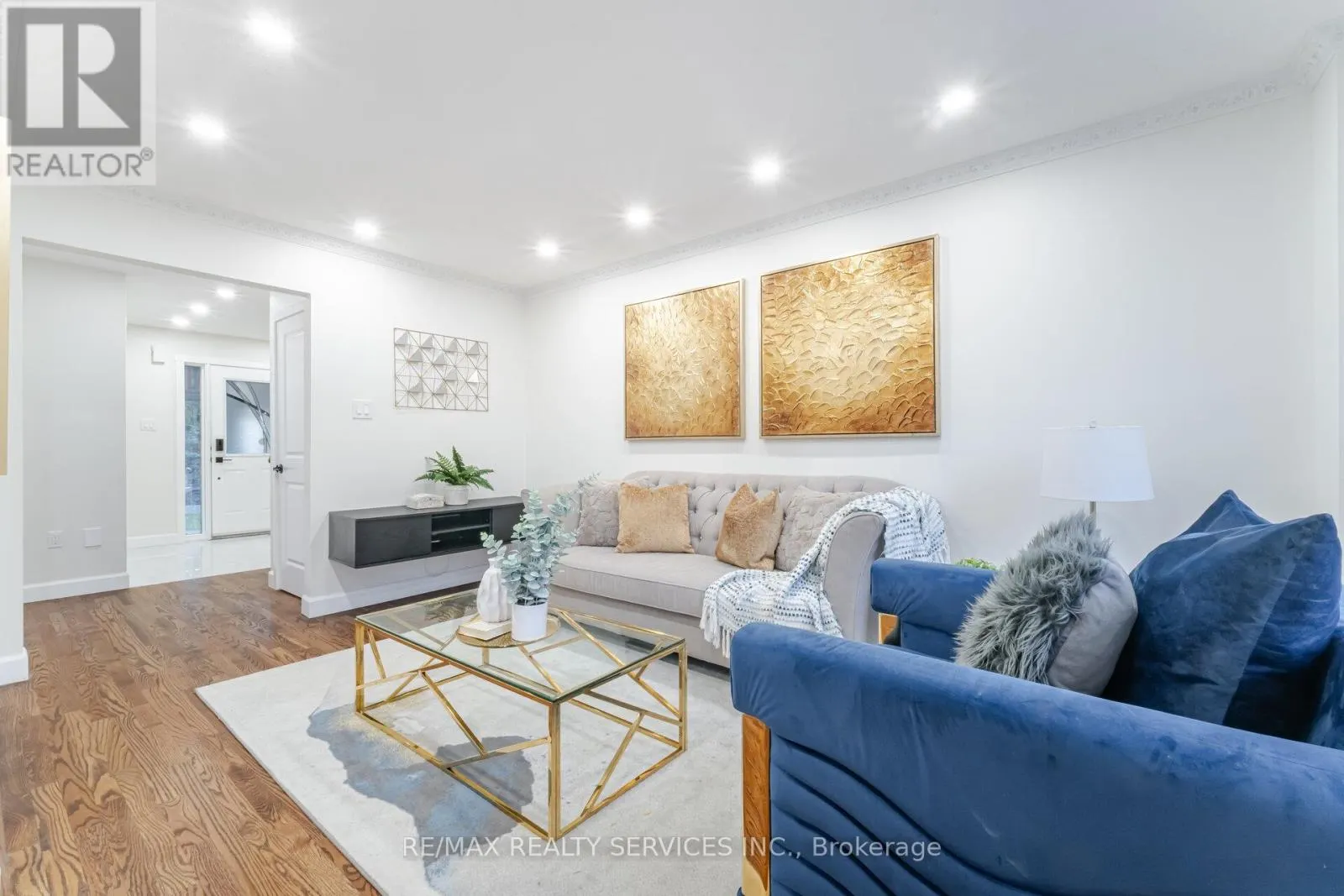 96 TOBA CRESCENT