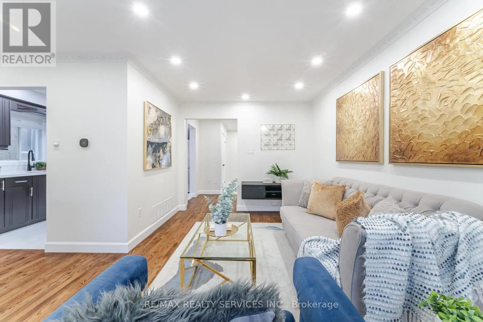 96 TOBA CRESCENT