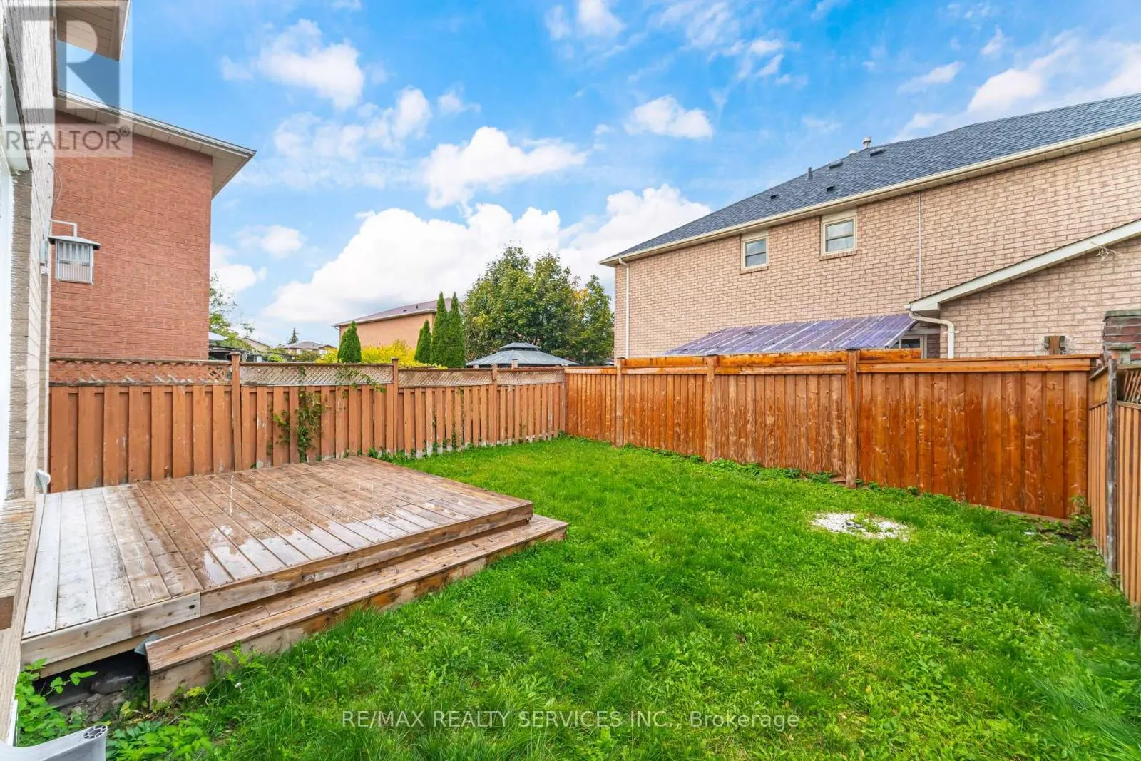 96 TOBA CRESCENT
