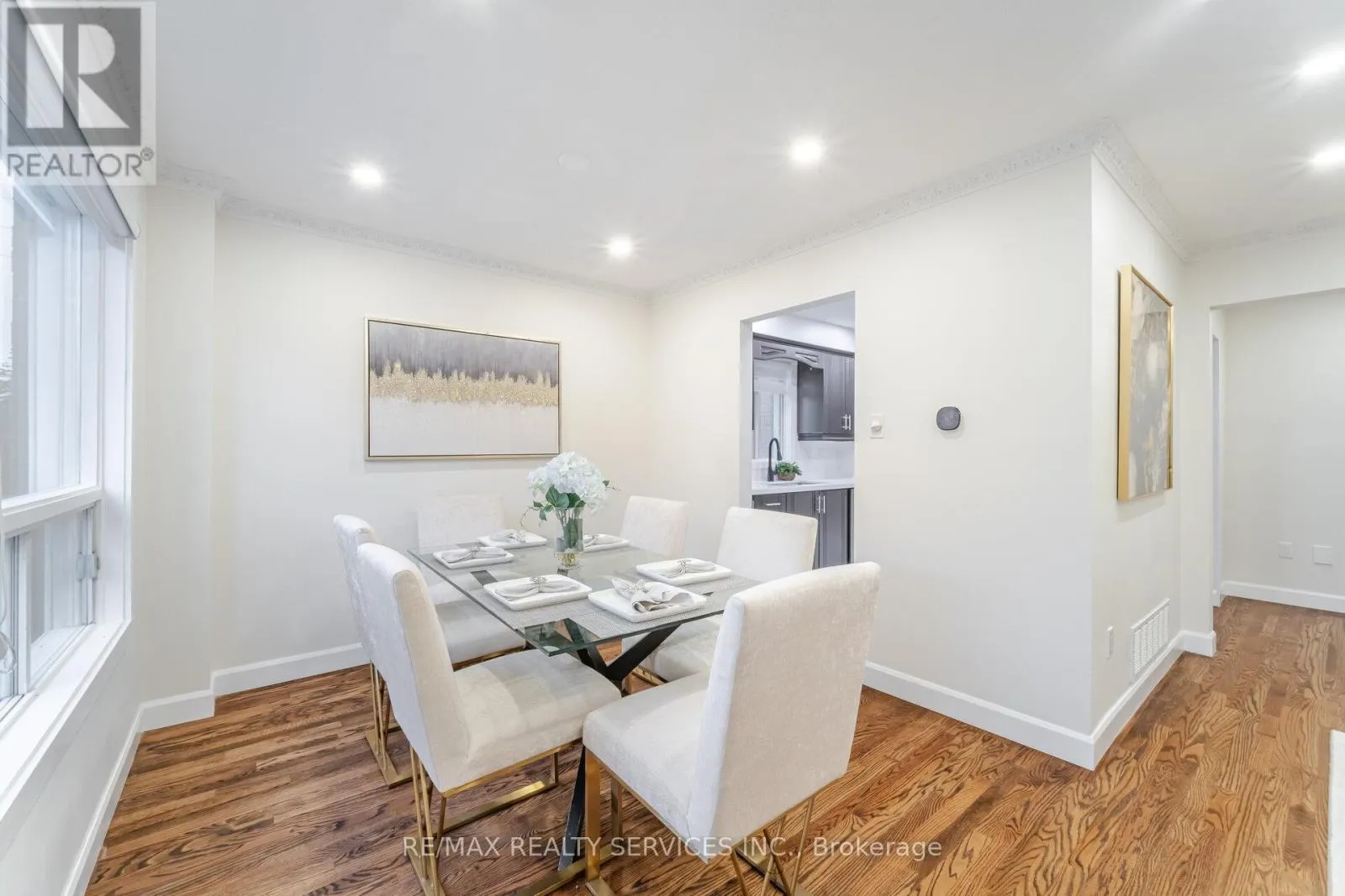 96 TOBA CRESCENT