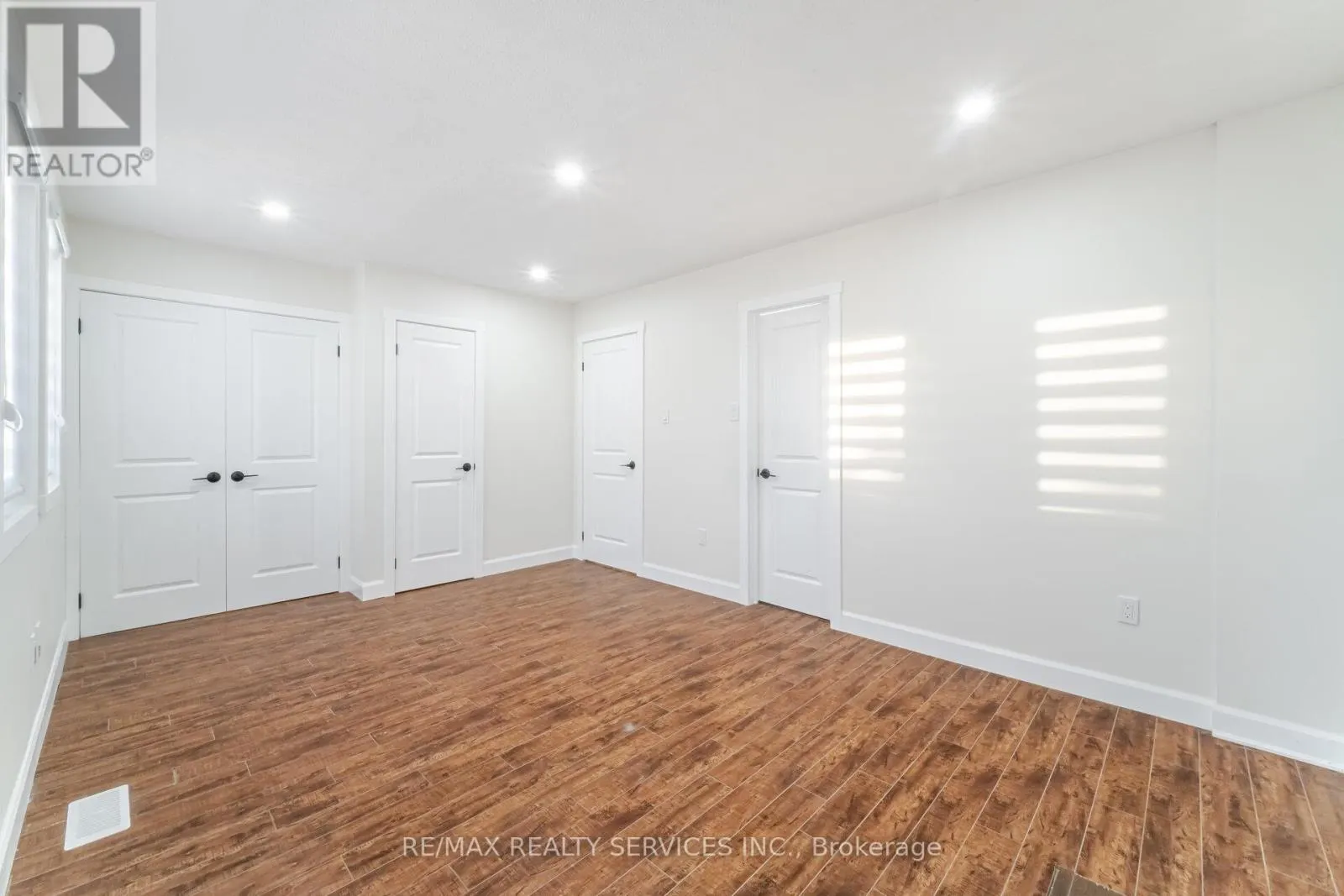 96 TOBA CRESCENT