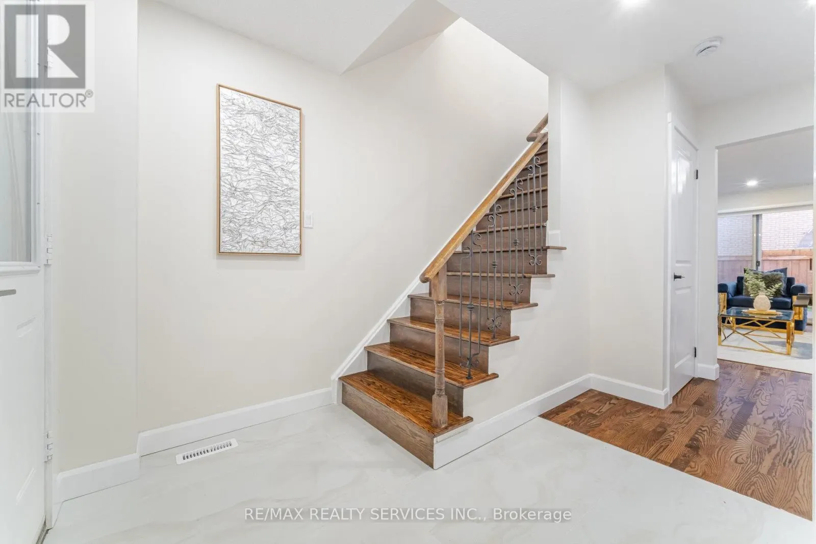 96 TOBA CRESCENT