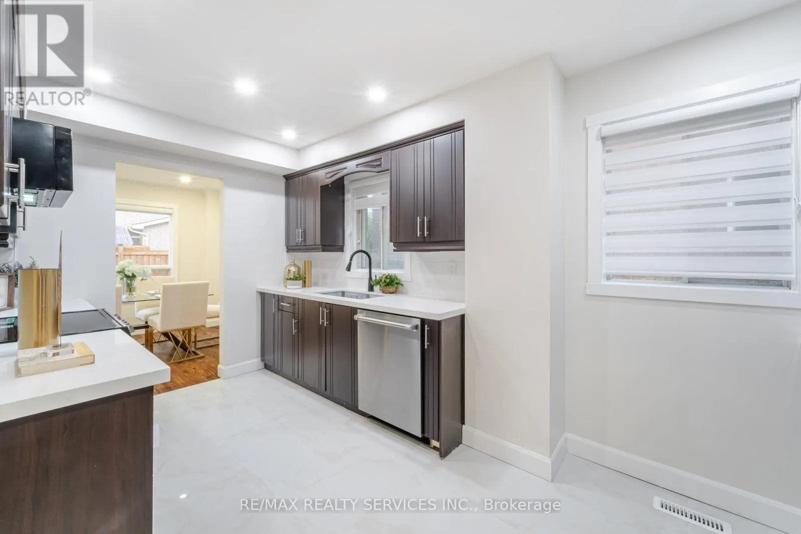 96 TOBA CRESCENT