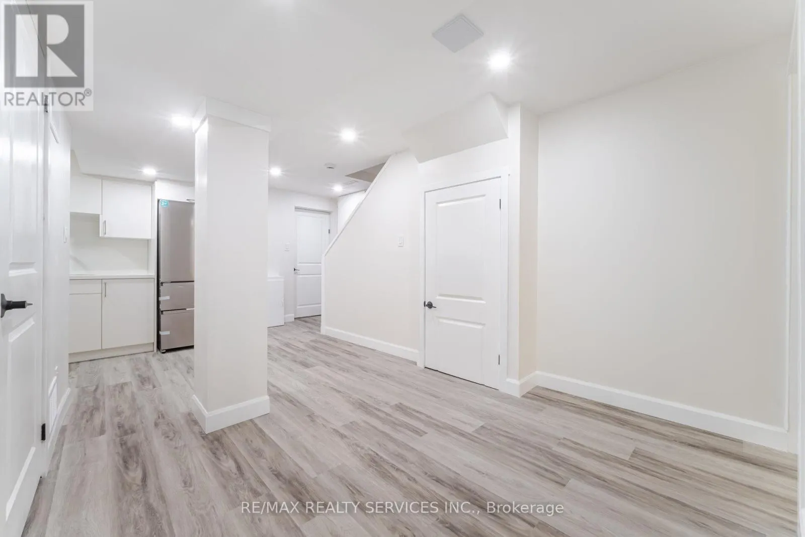 96 TOBA CRESCENT