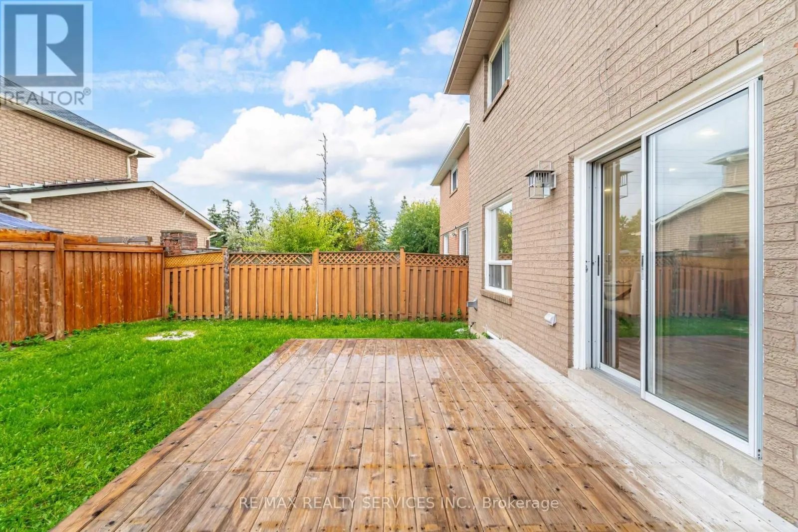96 TOBA CRESCENT