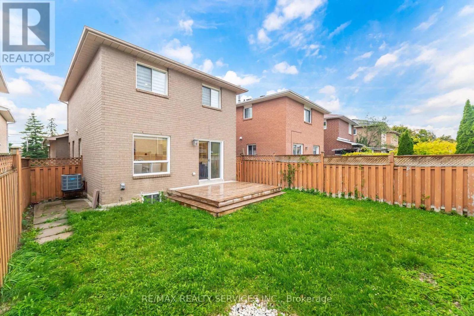 96 TOBA CRESCENT