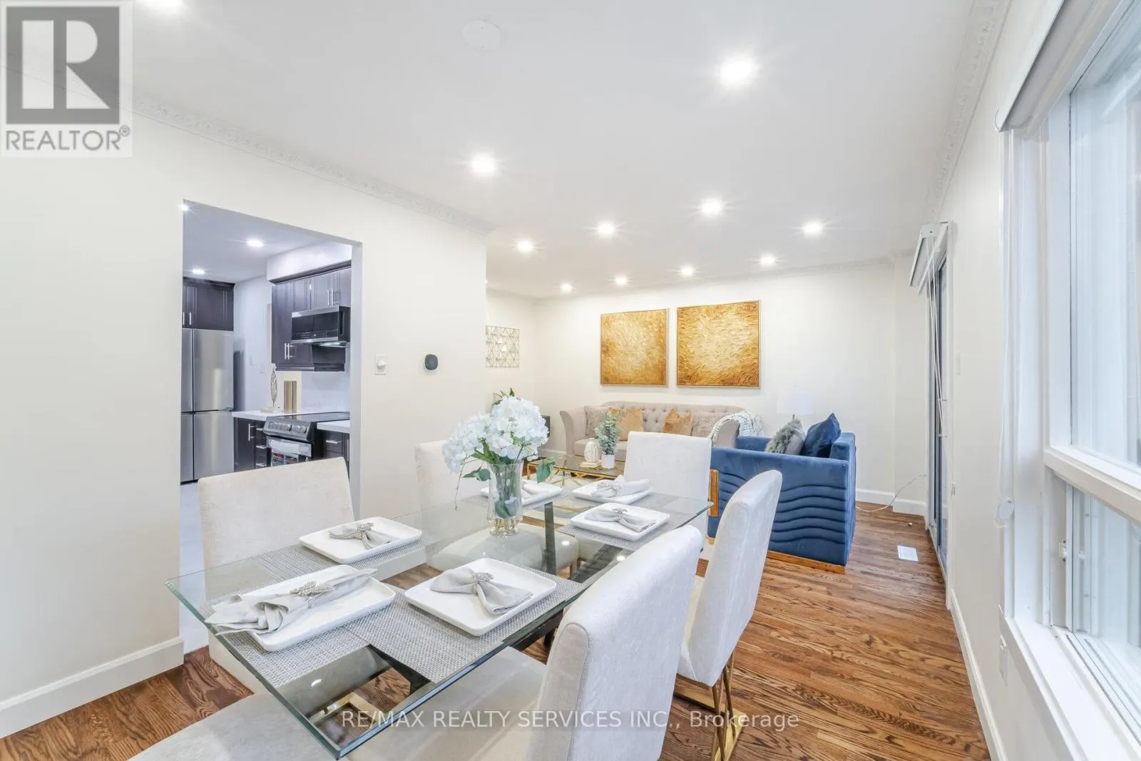 96 TOBA CRESCENT