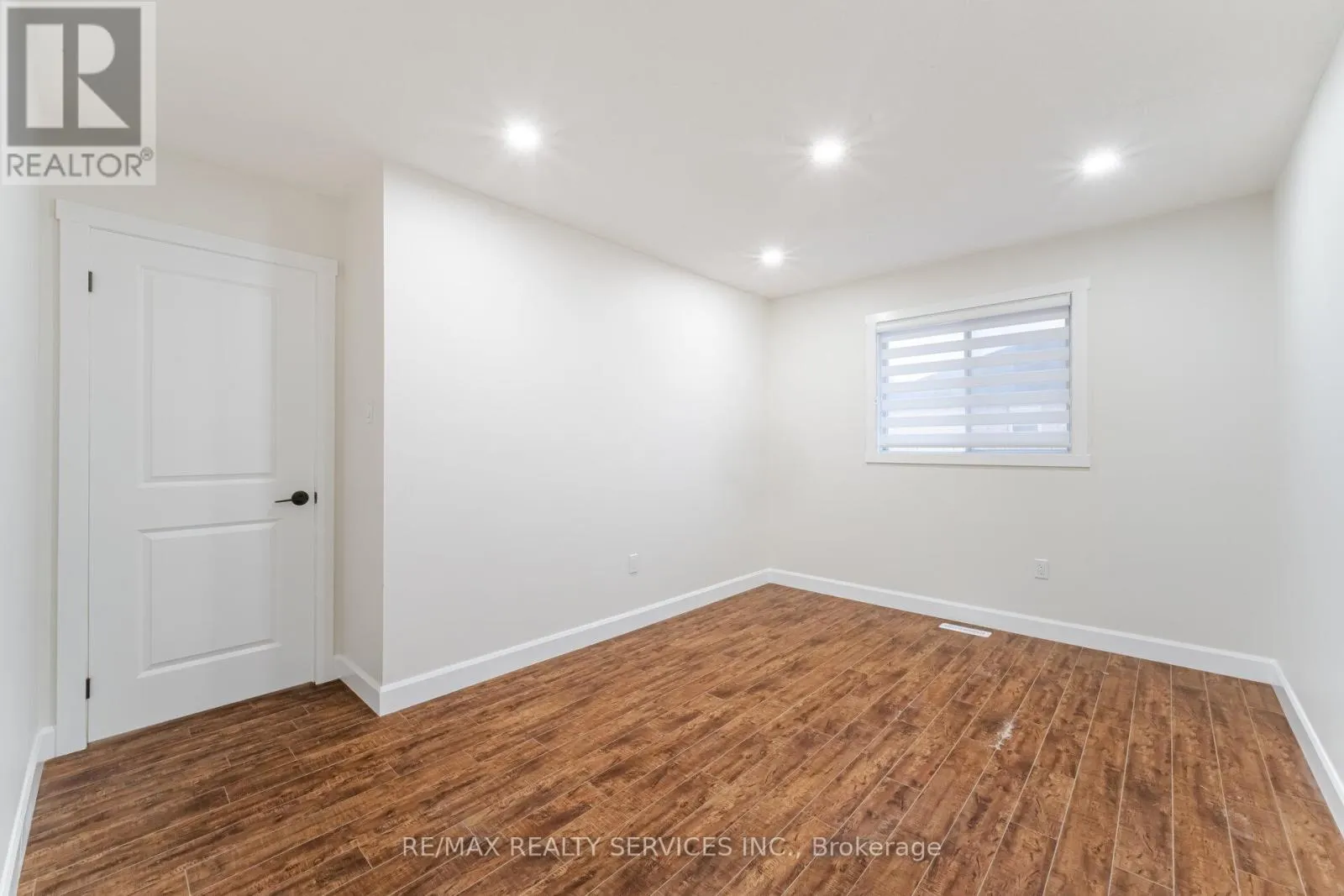 96 TOBA CRESCENT