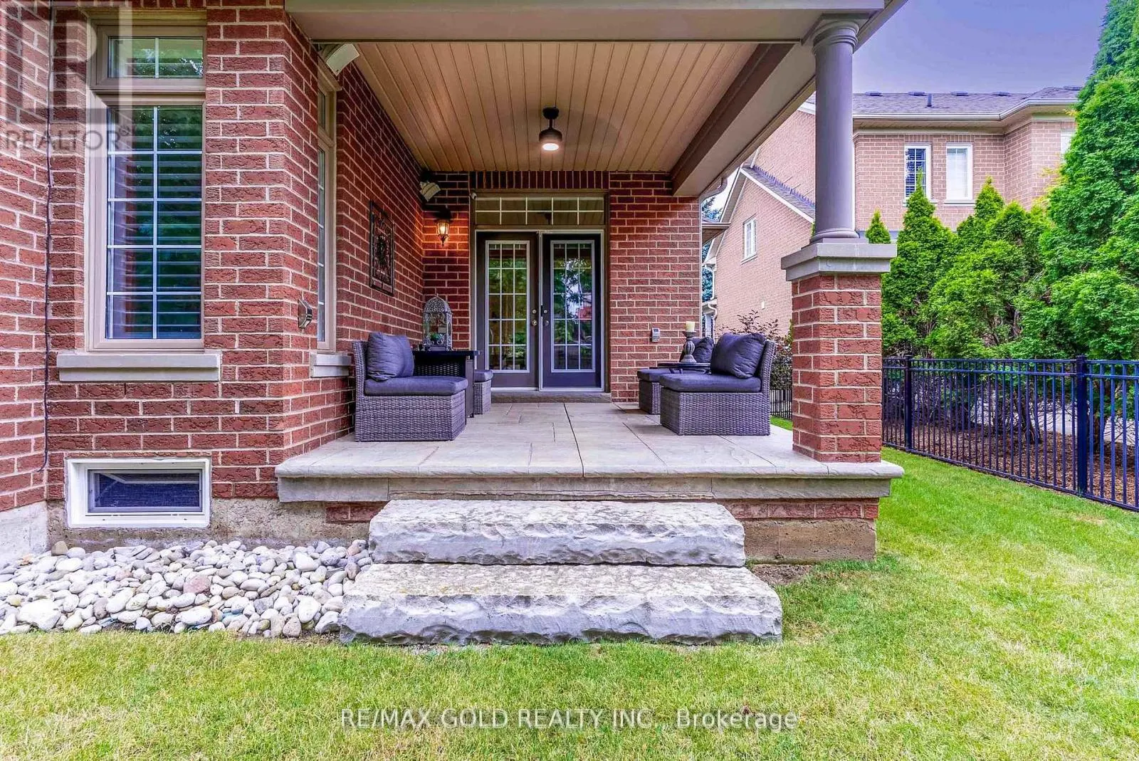1593 HALLSTONE ROAD