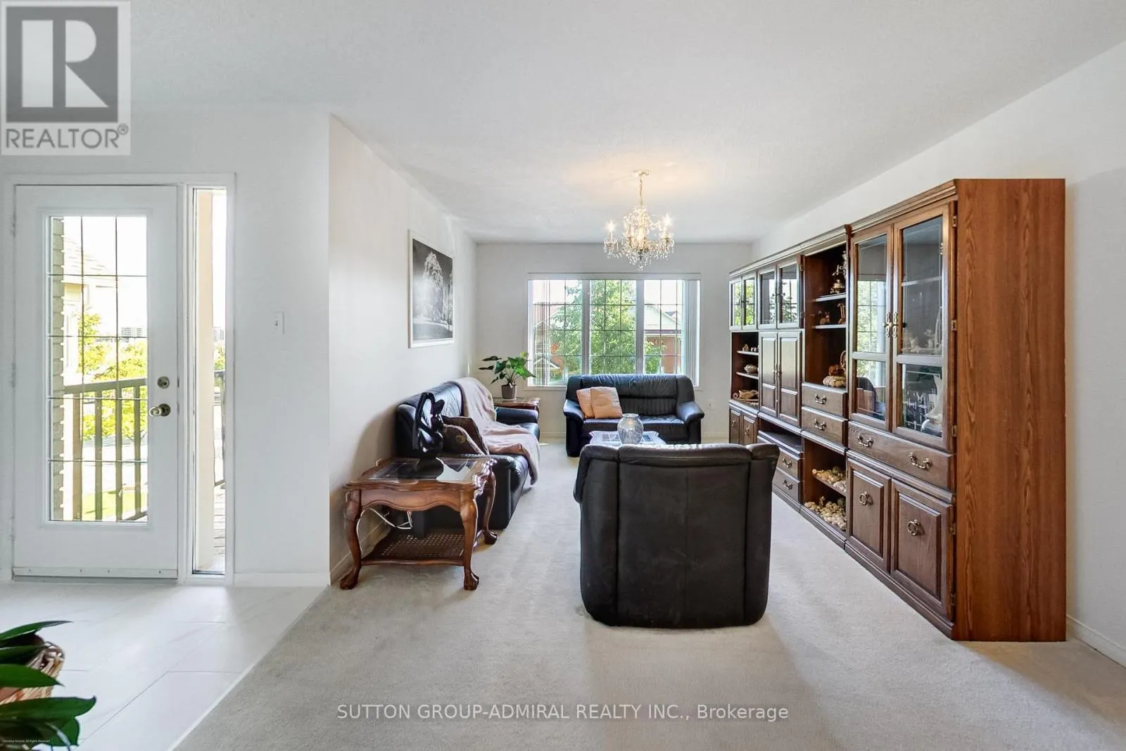 429 STONETREE COURT