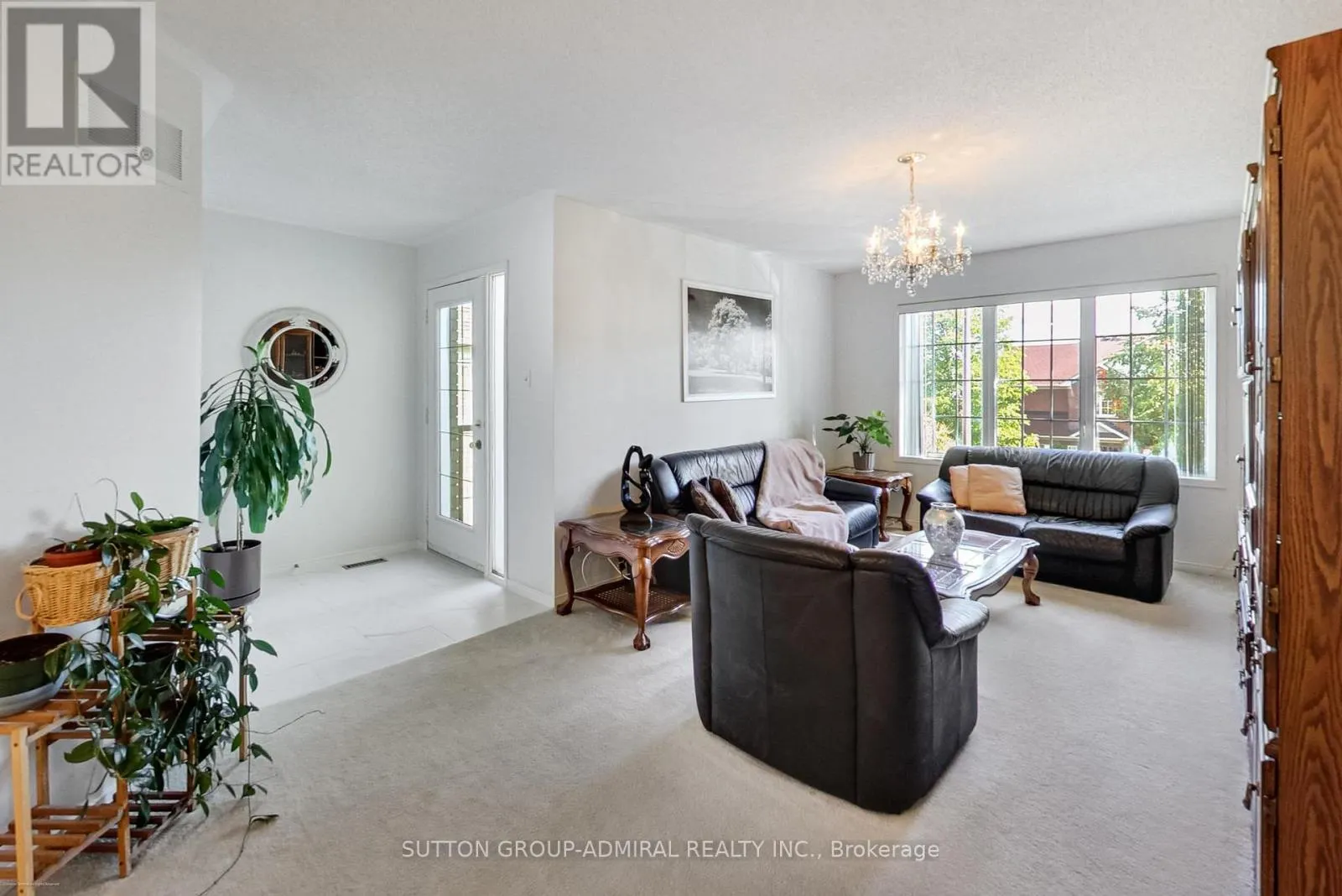 429 STONETREE COURT
