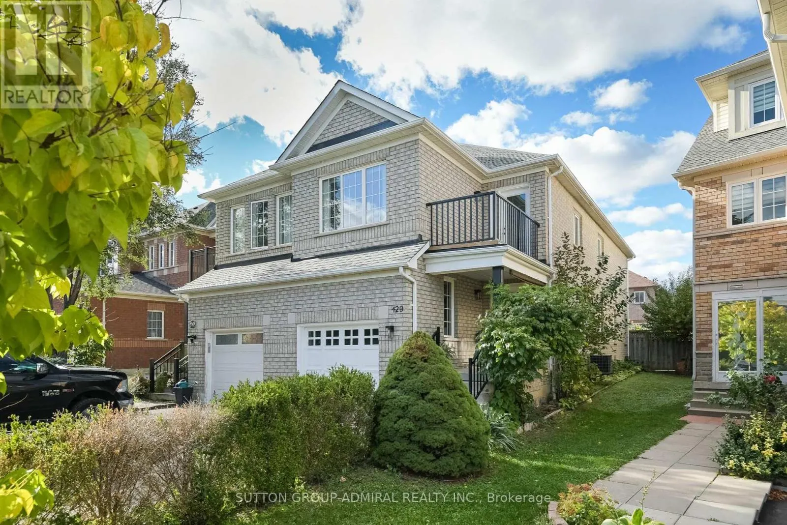 429 STONETREE COURT