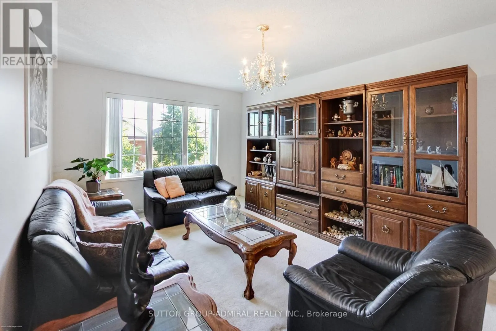 429 STONETREE COURT