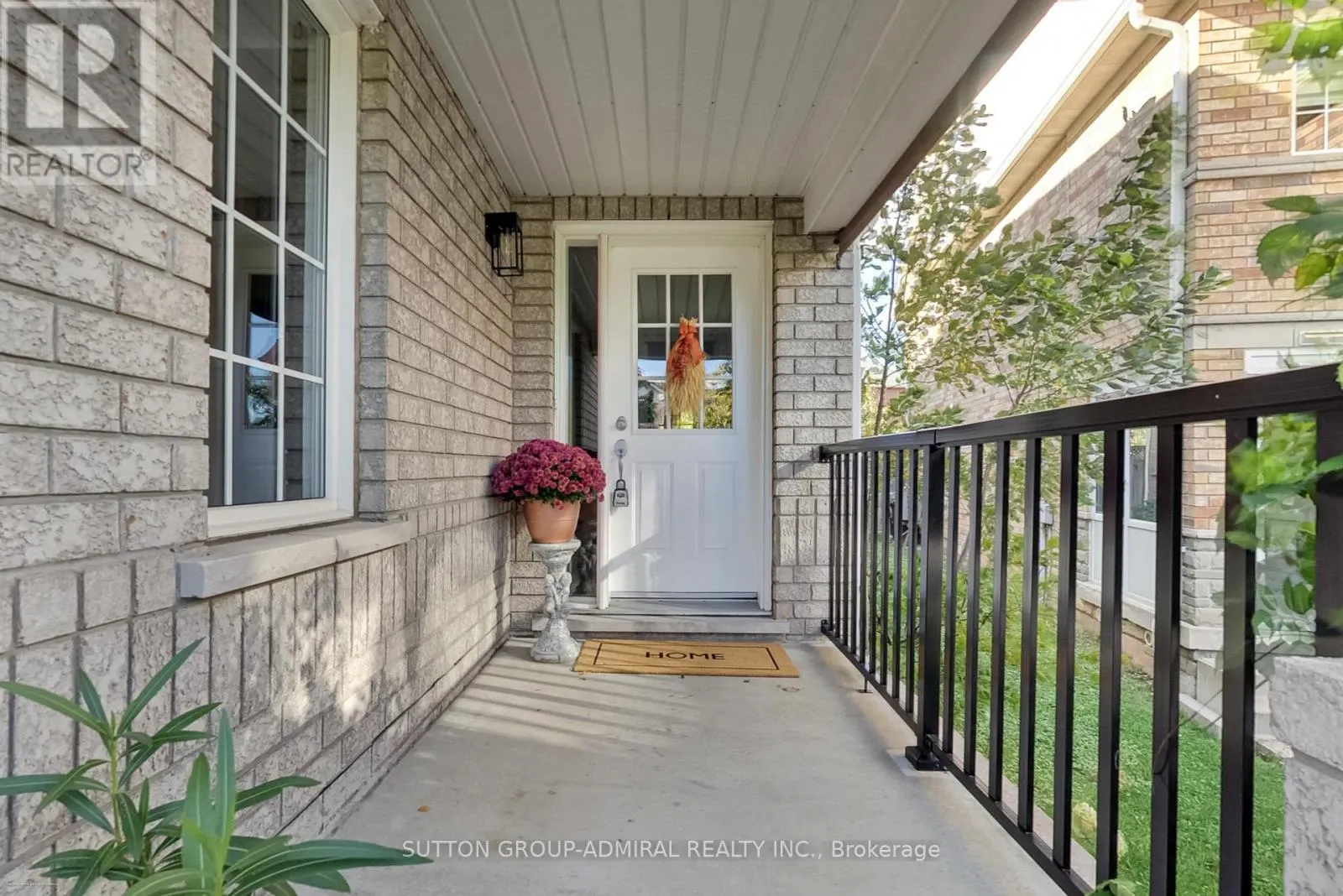 429 STONETREE COURT