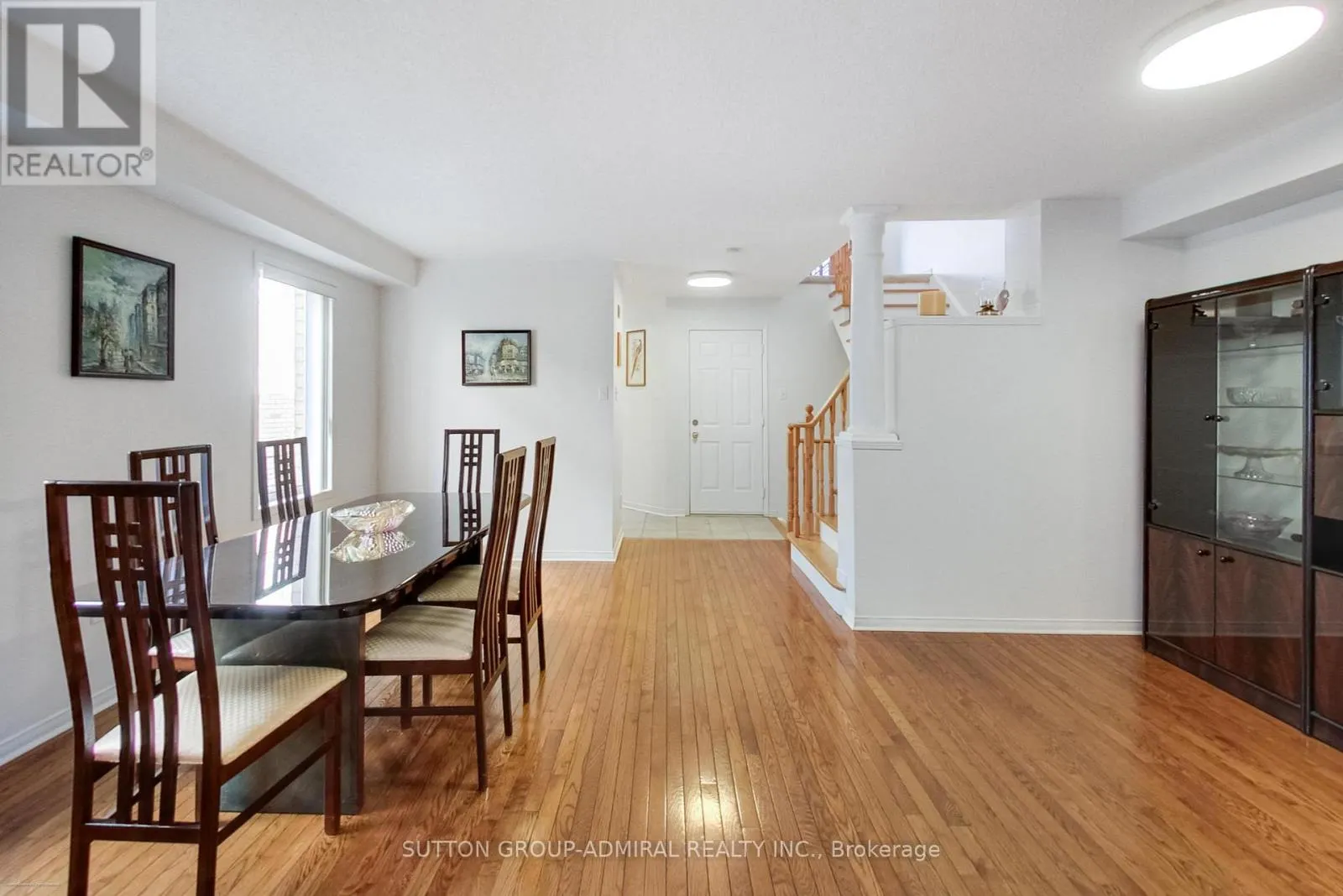 429 STONETREE COURT