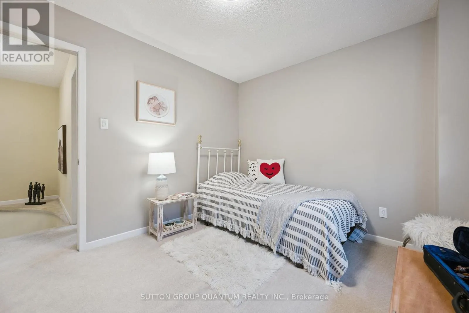 467 PETAWAWA CRESCENT