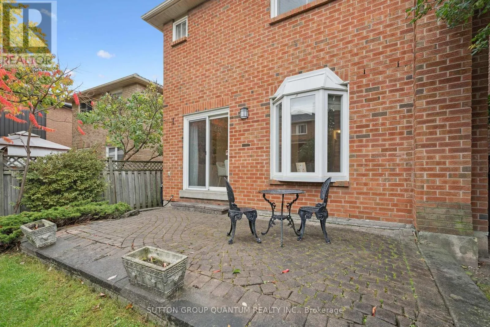 467 PETAWAWA CRESCENT