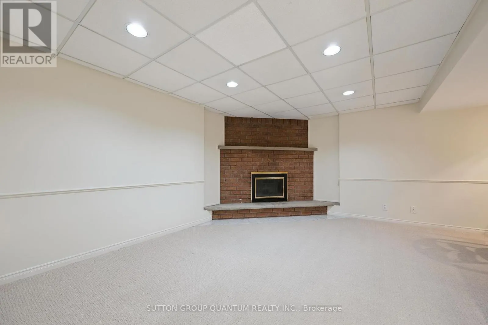 467 PETAWAWA CRESCENT