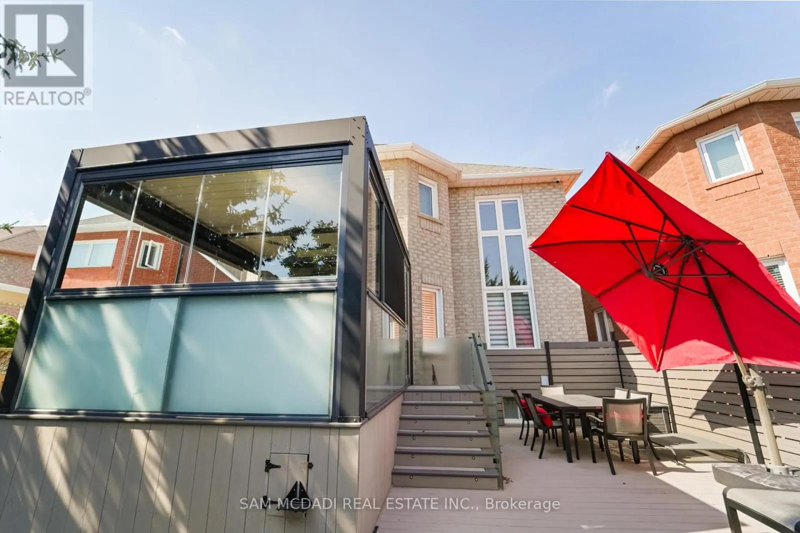 385 TURNBERRY CRESCENT