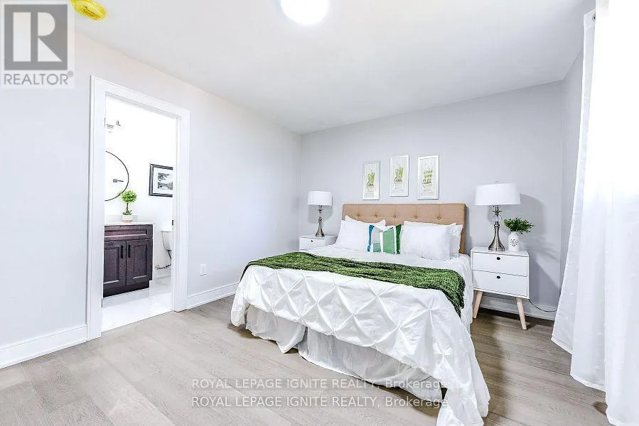 4 DRAYTON CRESCENT