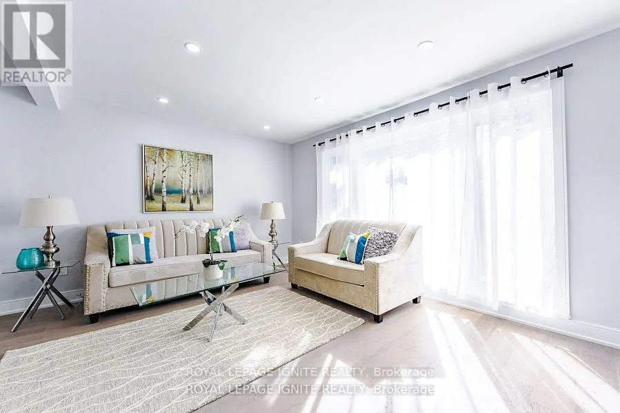 4 DRAYTON CRESCENT