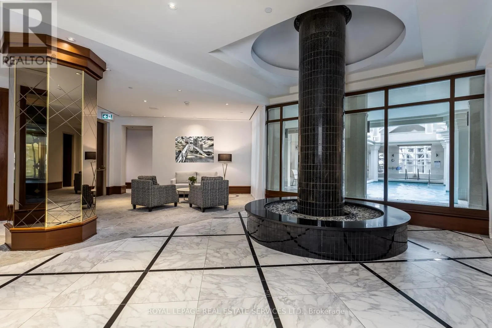 1203 - 1 PALACE PIER COURT