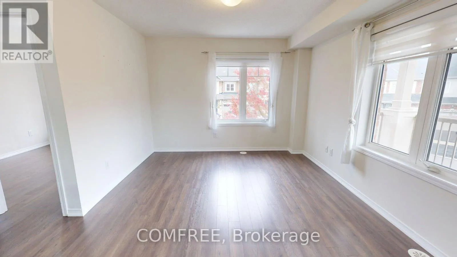 49 GOLDEN SPRINGS DRIVE