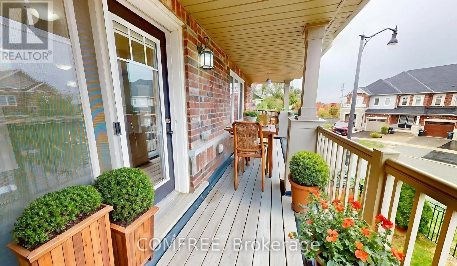 49 GOLDEN SPRINGS DRIVE