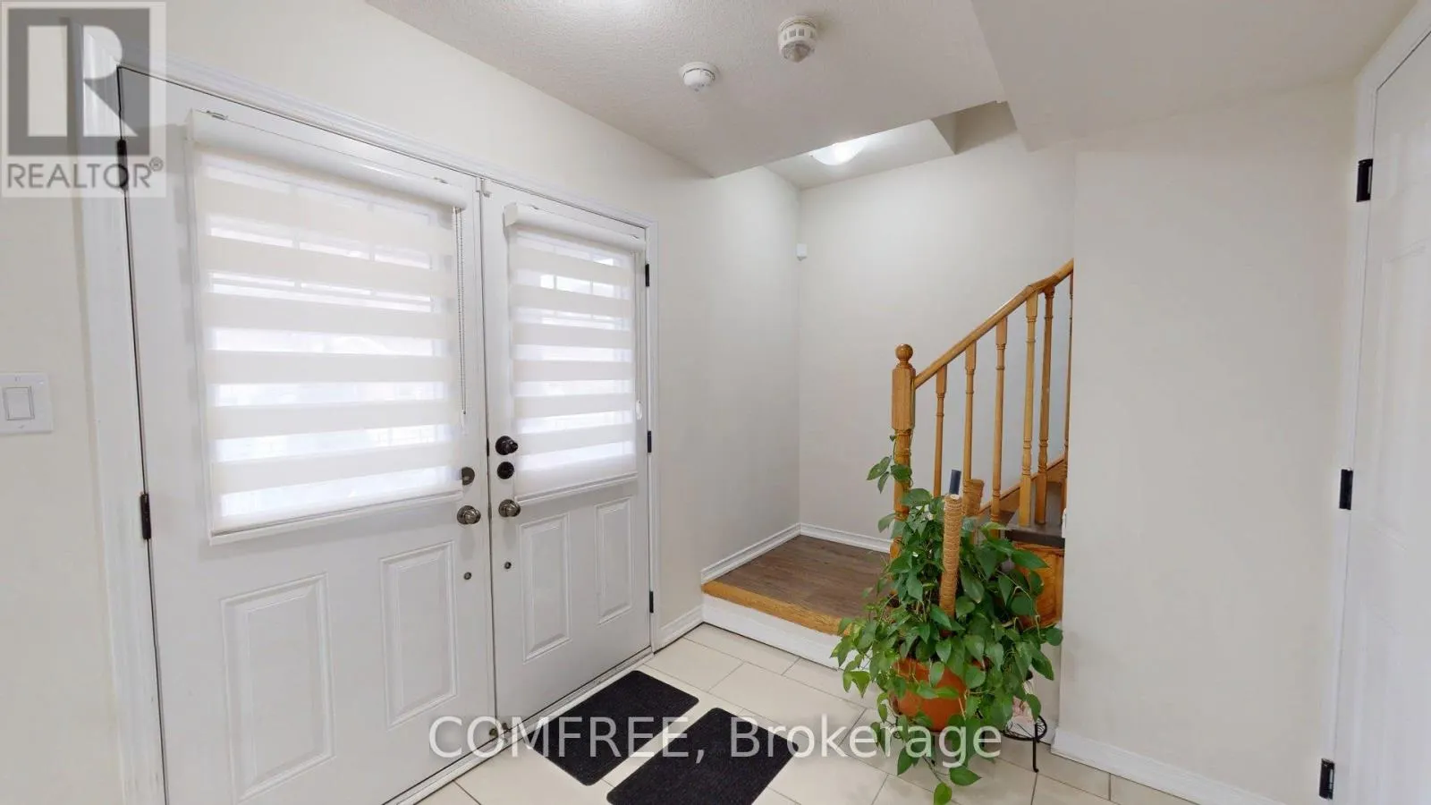 49 GOLDEN SPRINGS DRIVE