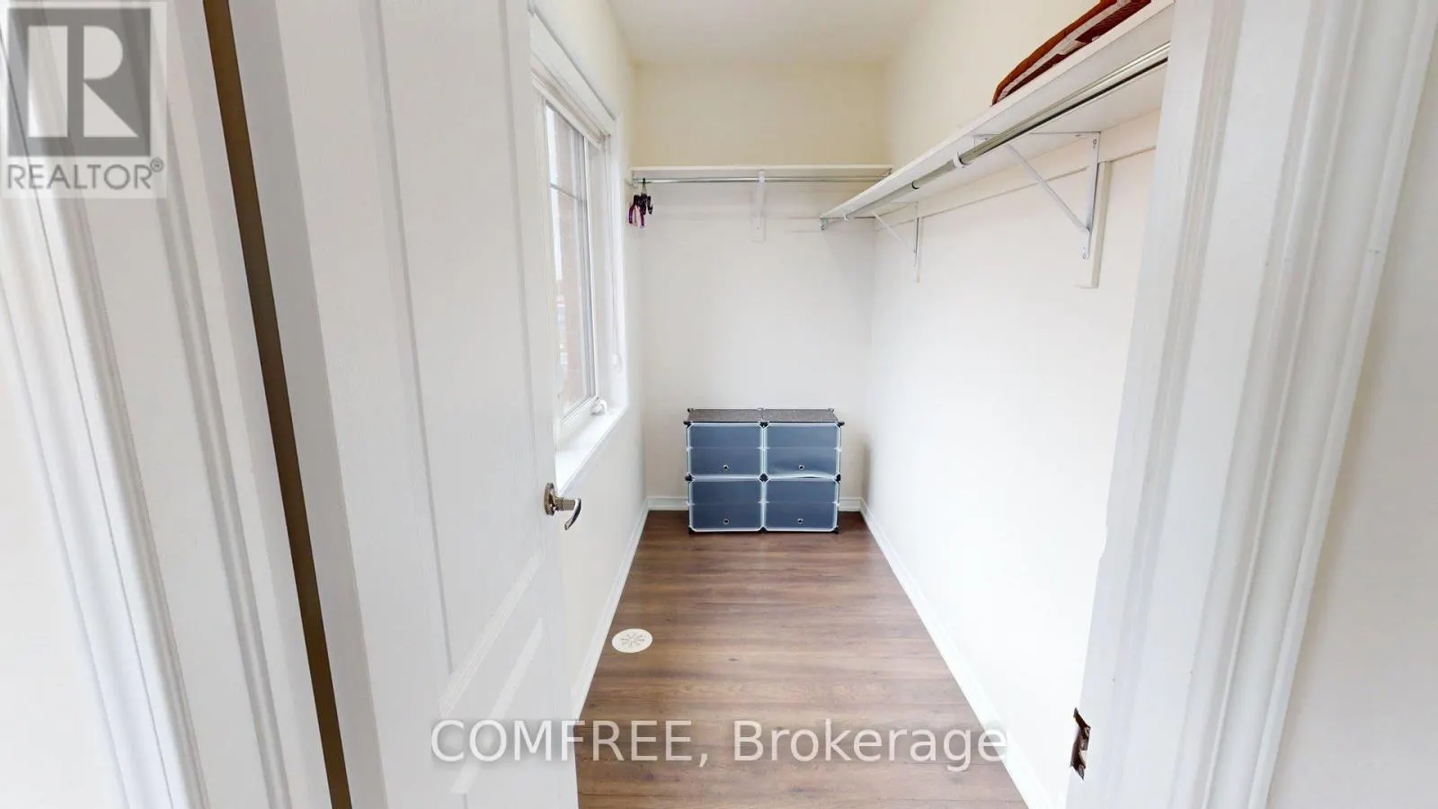 49 GOLDEN SPRINGS DRIVE