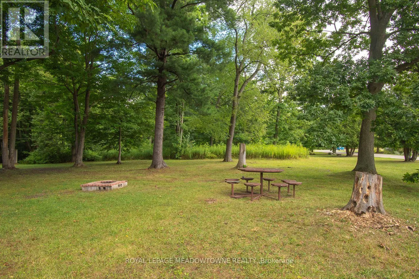 12 POPLAR - 4449 MILBUROUGH LINE