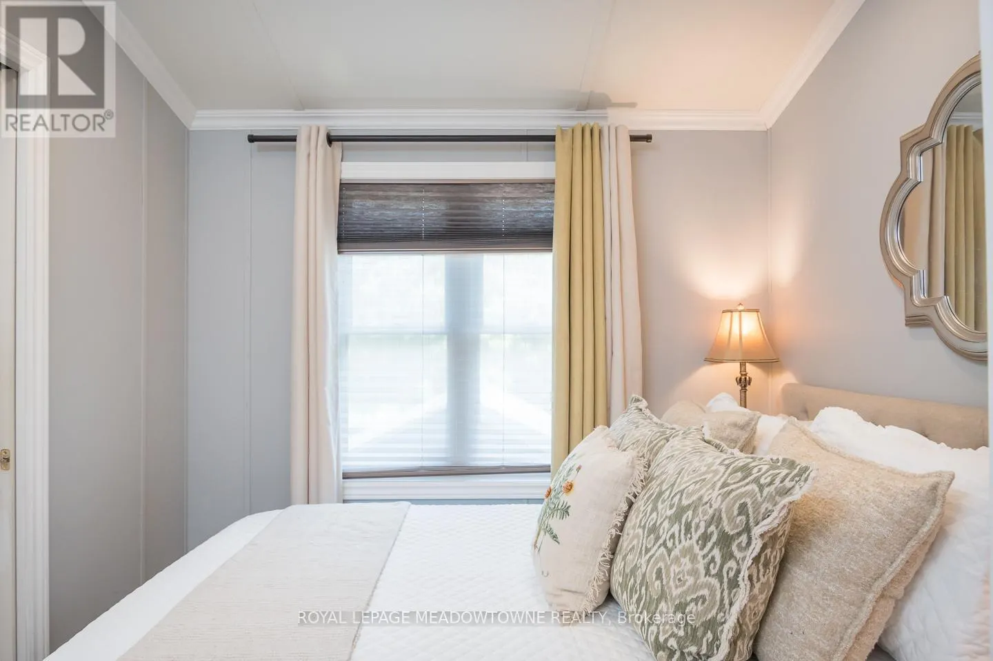 12 POPLAR - 4449 MILBUROUGH LINE