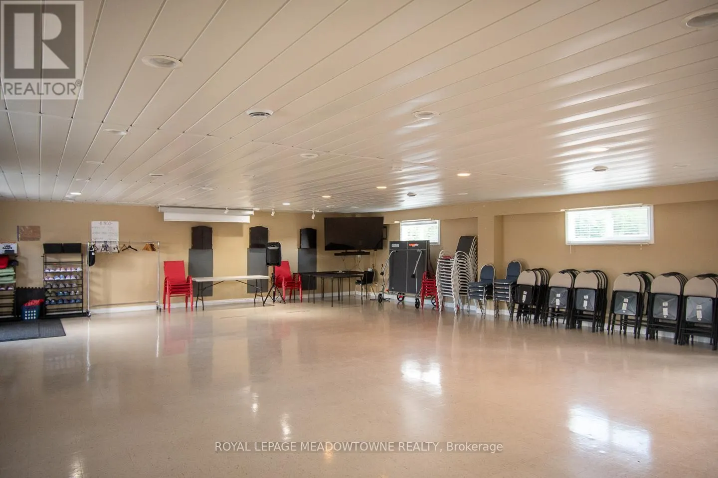 12 POPLAR - 4449 MILBUROUGH LINE