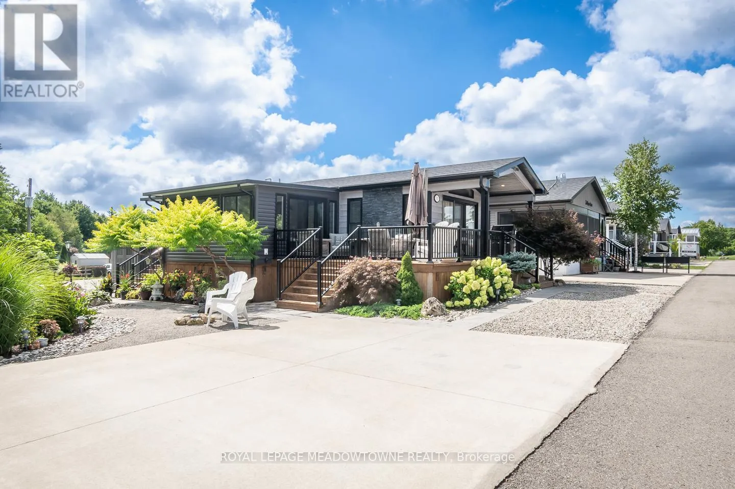 12 POPLAR - 4449 MILBUROUGH LINE