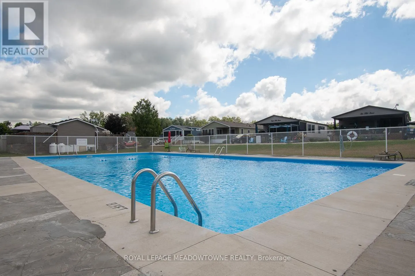 12 POPLAR - 4449 MILBUROUGH LINE