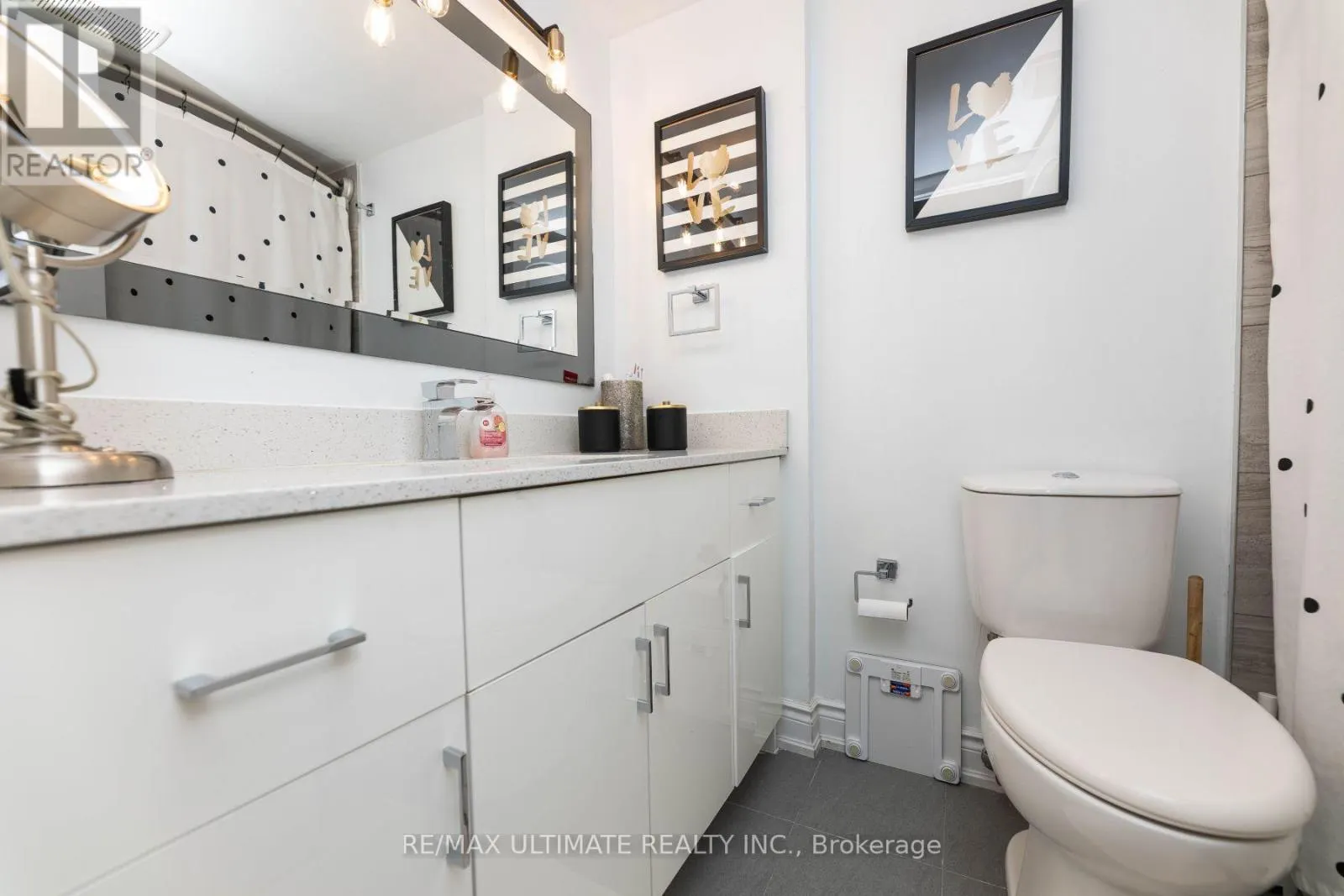 1007 - 530 LOLITA GARDEN