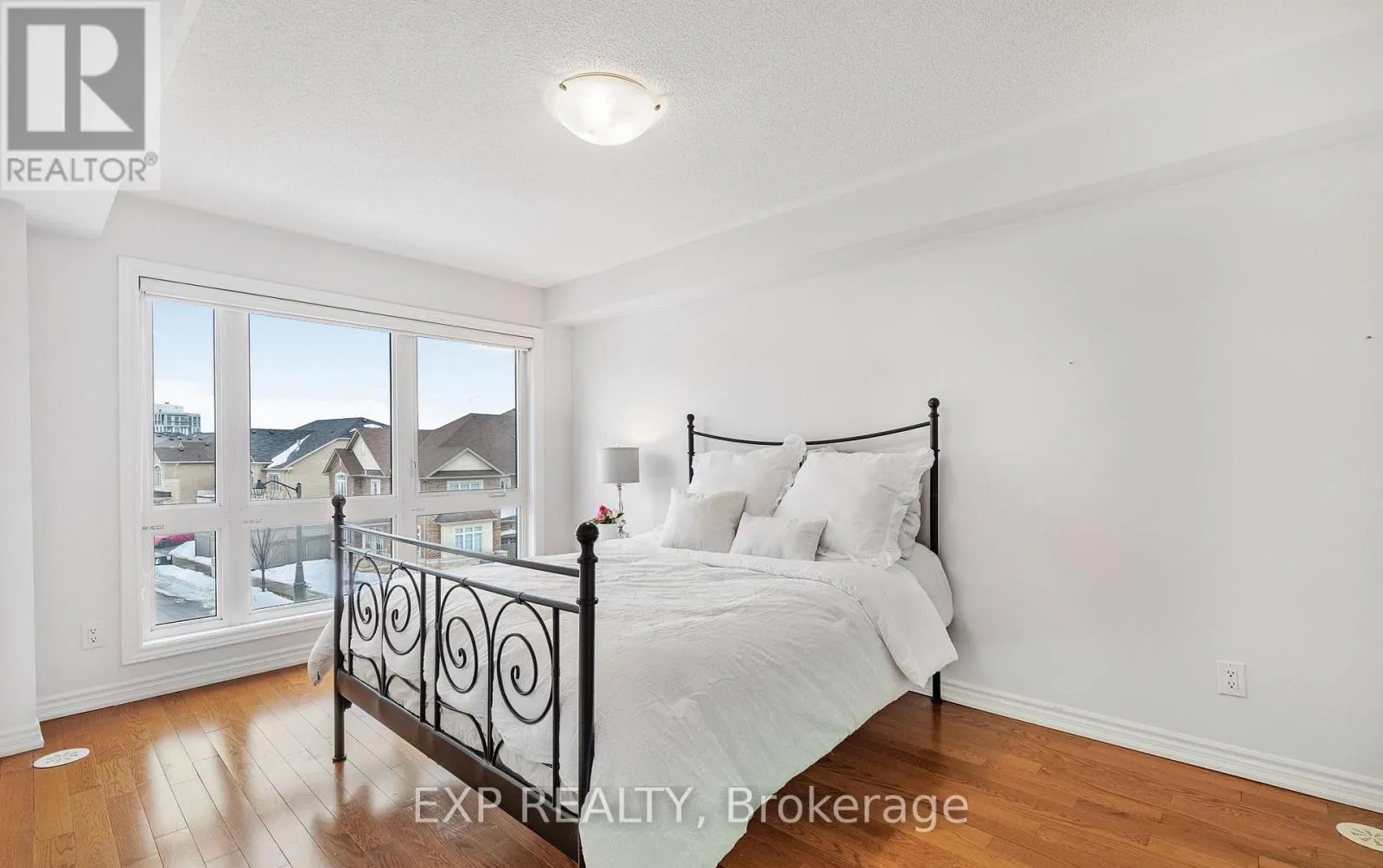 3048 POSTRIDGE DRIVE