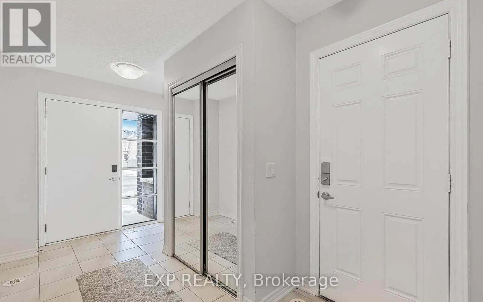 3048 POSTRIDGE DRIVE