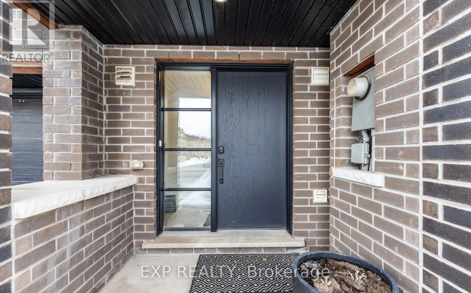 3048 POSTRIDGE DRIVE