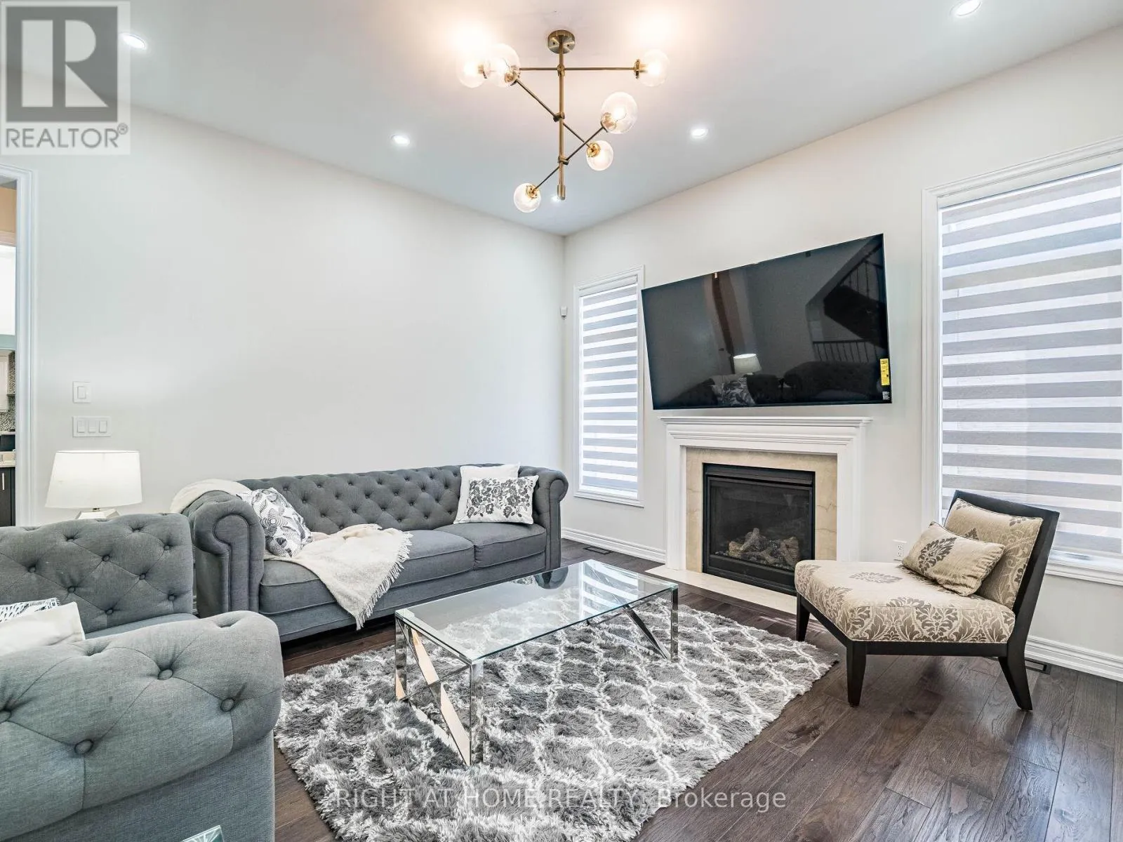 16 CHARING CROSS GATE