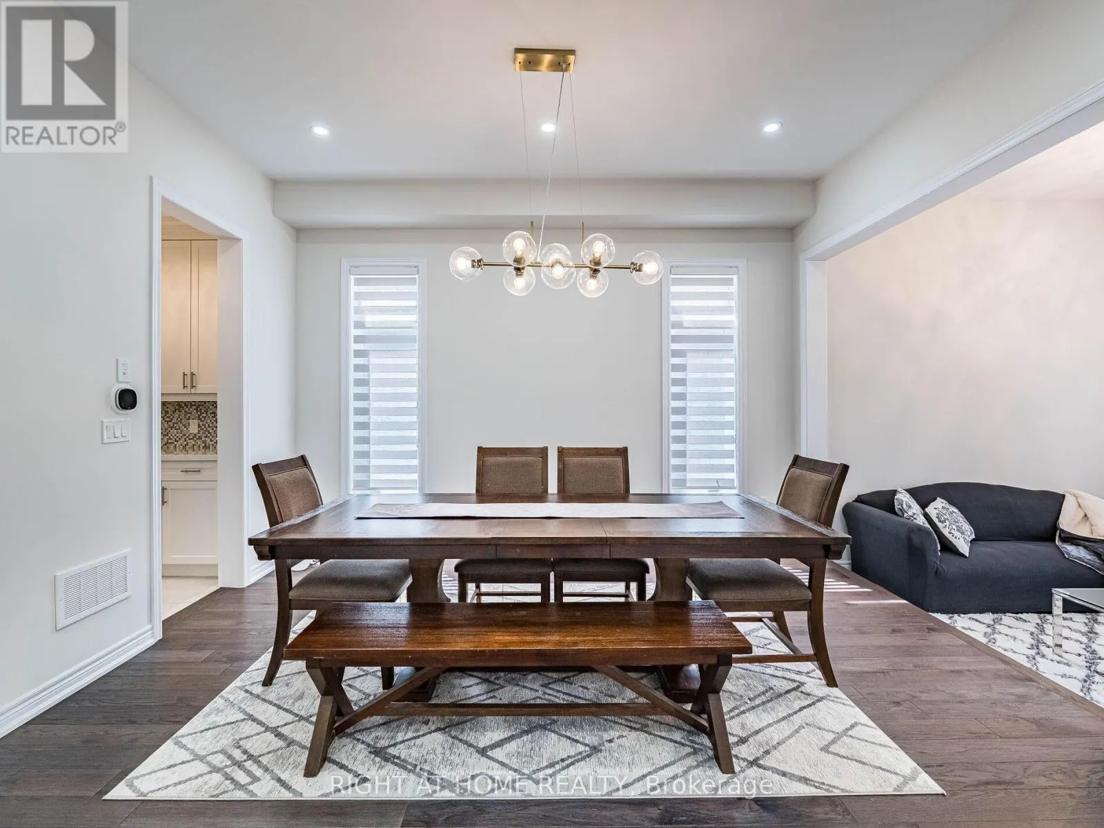 16 CHARING CROSS GATE