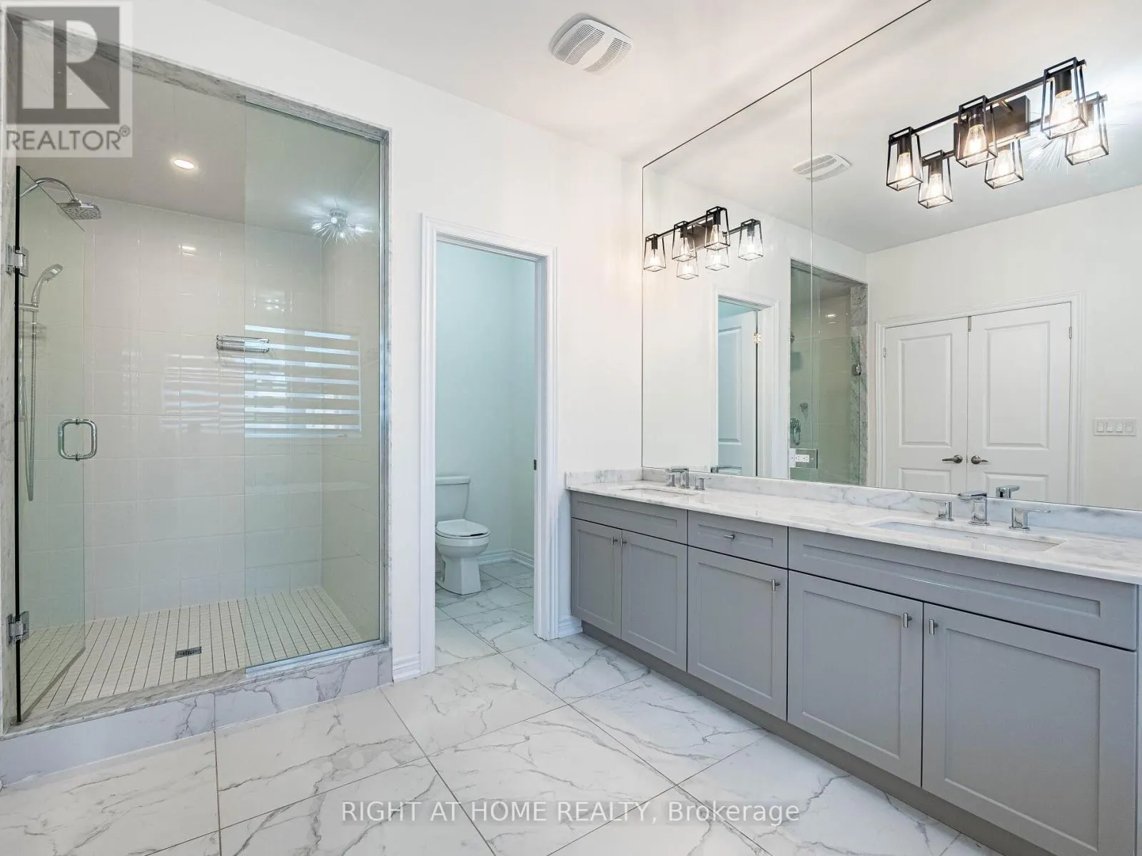 16 CHARING CROSS GATE