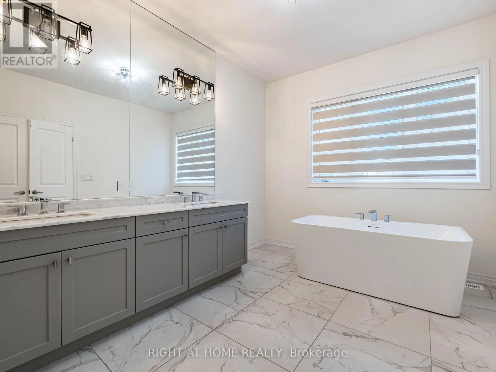 16 CHARING CROSS GATE