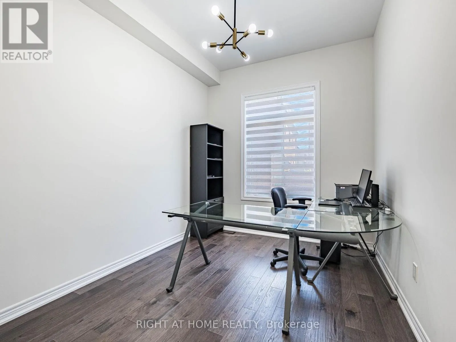 16 CHARING CROSS GATE