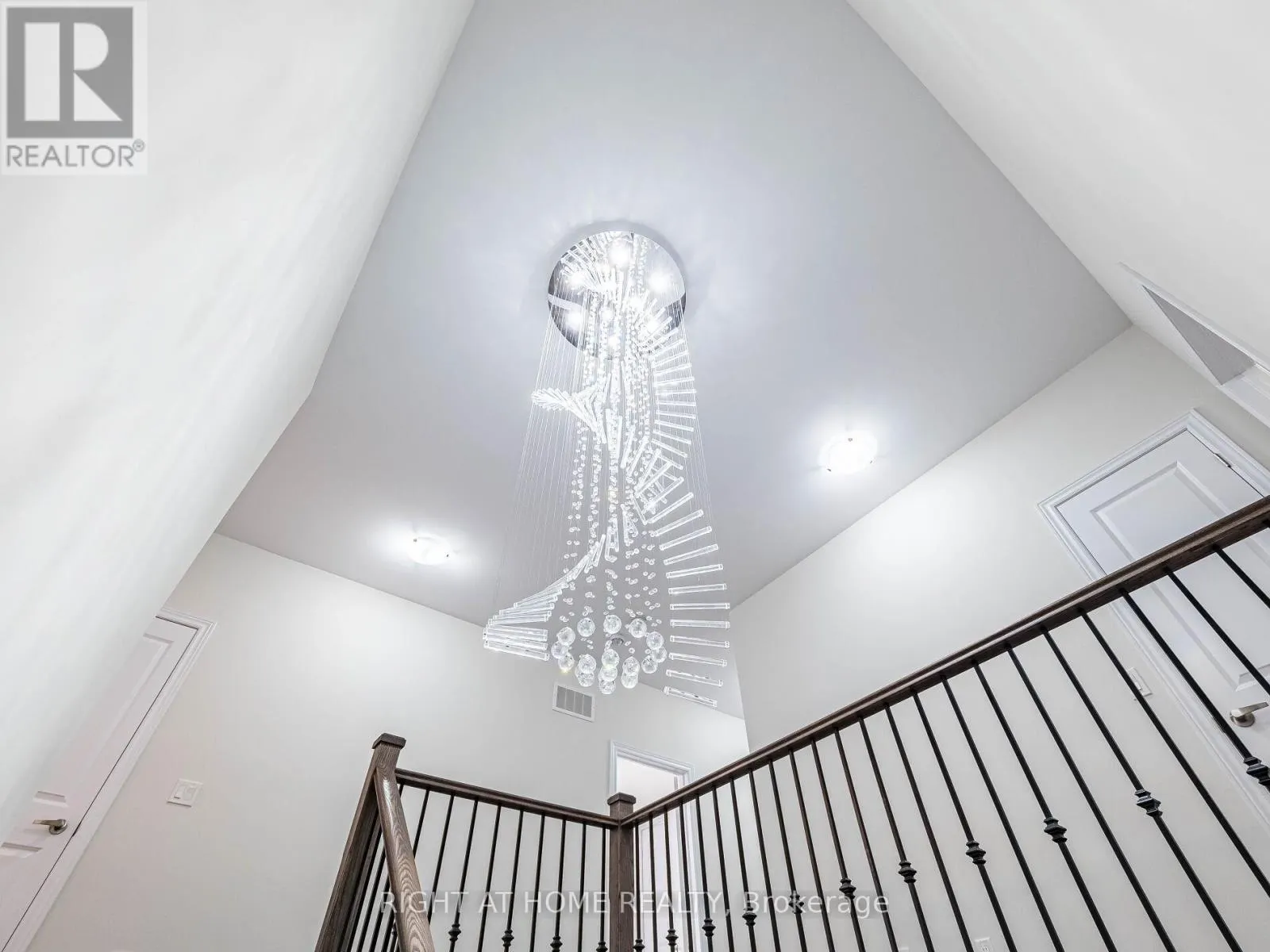 16 CHARING CROSS GATE