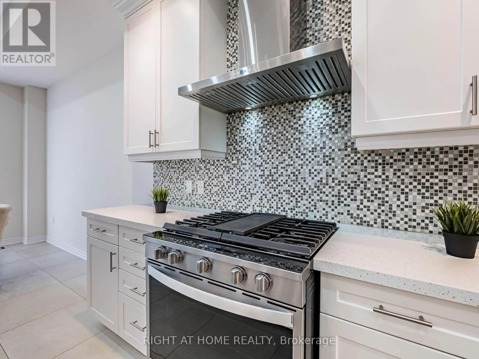 16 CHARING CROSS GATE